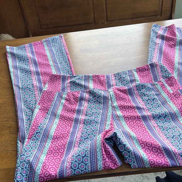 Stretchy bell bottoms - Picture 4 of 6